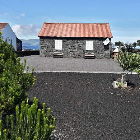 Casa Caminho Da Barca * Madalena (Azores)